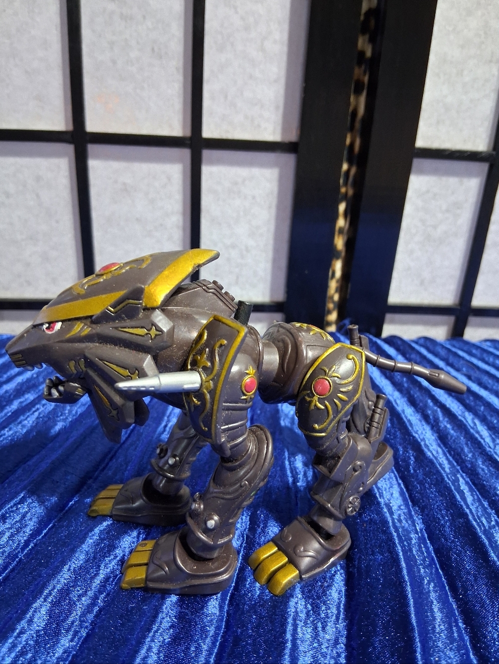 Digimon Digi-Warriors Kaiserleomon Figure